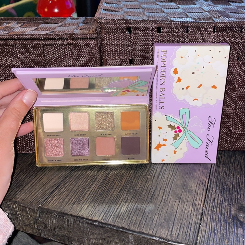 Too Faced Mini Popcorn Balls Eyeshadow Palette